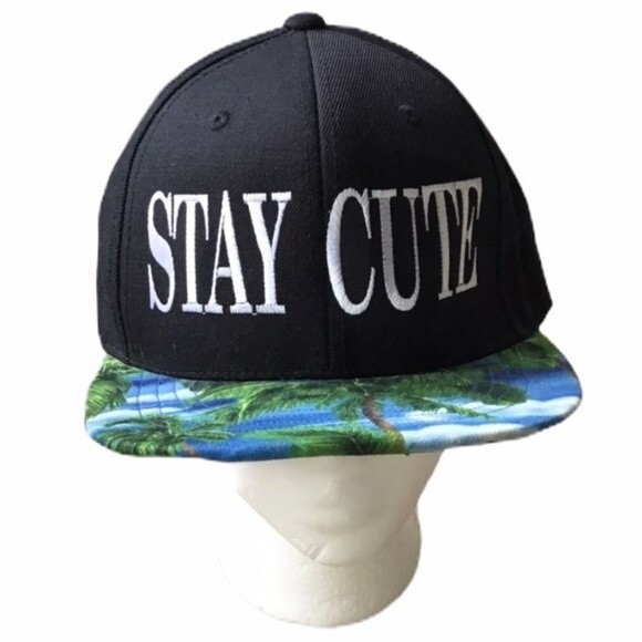 Tropical Cap with Palm Trees - Picture 1 of 6